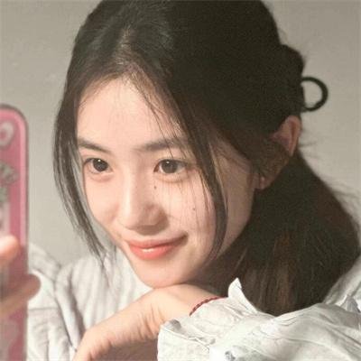 姹紫嫣红碧绿波