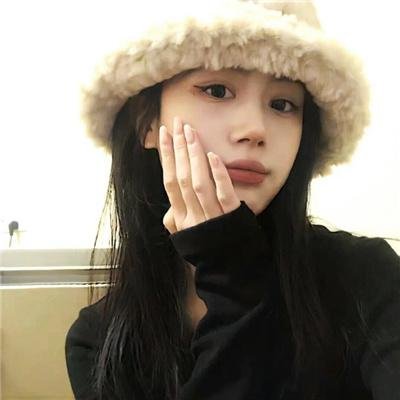 某处，某人