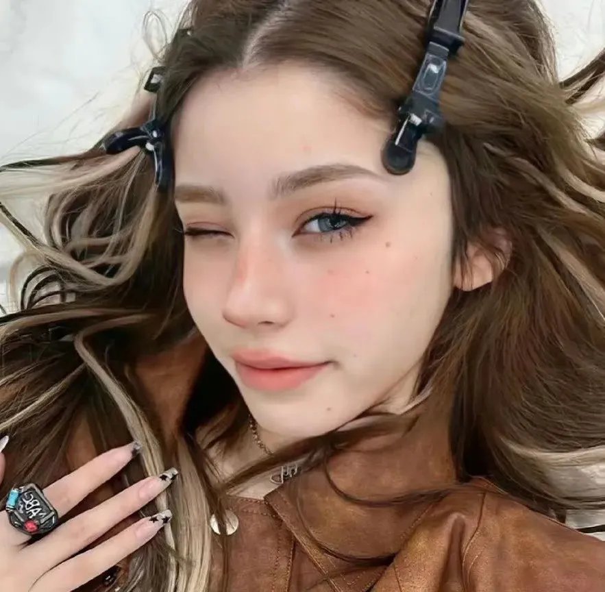 烈焰焚币